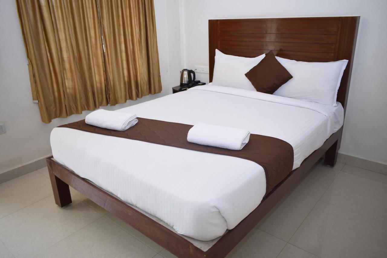 Hotel Rani Residency Pondicherry Esterno foto