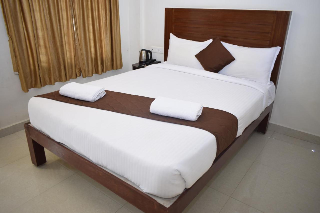 Hotel Rani Residency Pondicherry Esterno foto