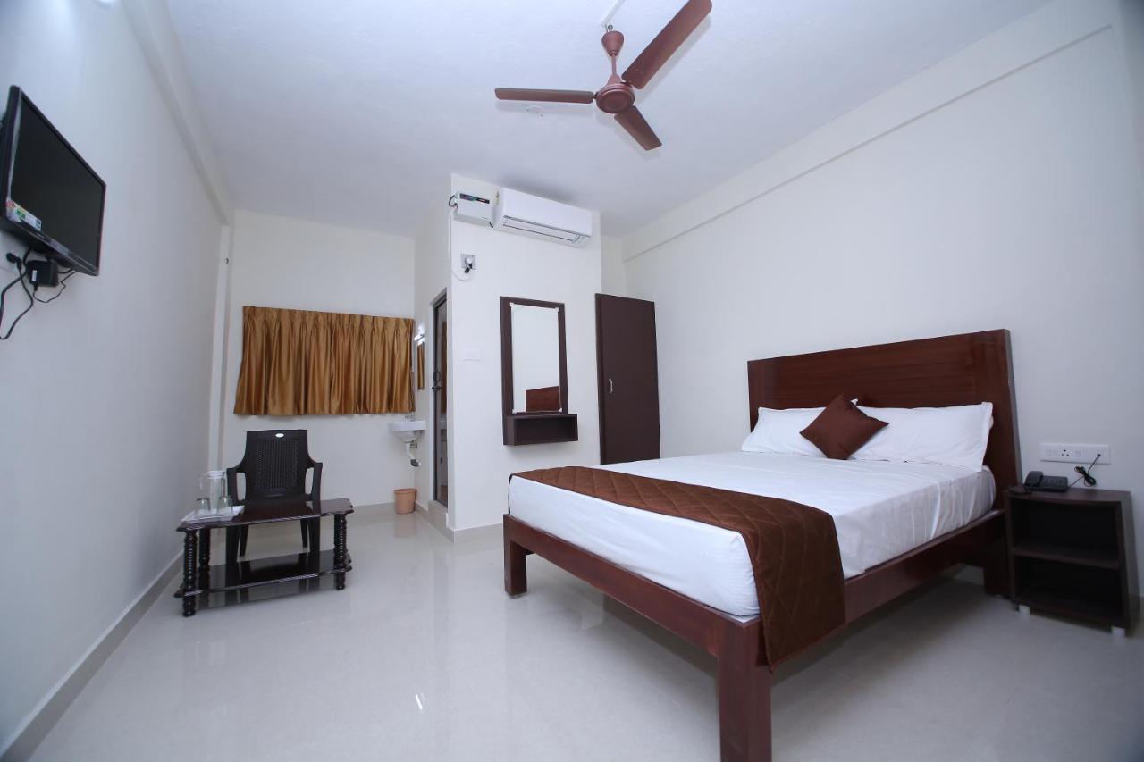 Hotel Rani Residency Pondicherry Esterno foto