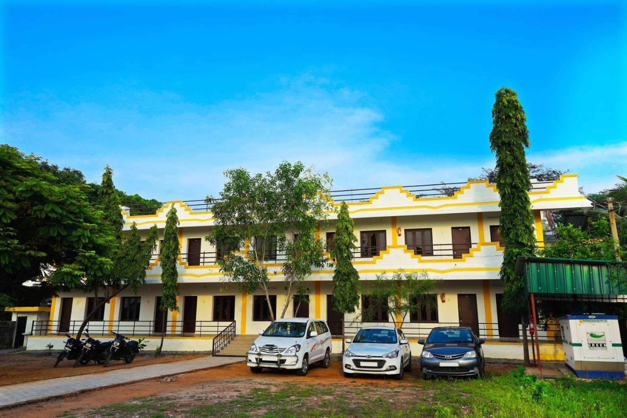 Hotel Rani Residency Pondicherry Esterno foto