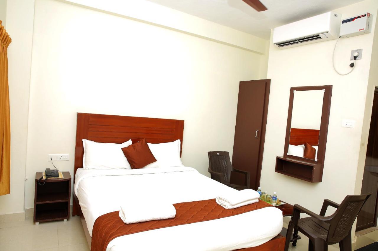 Hotel Rani Residency Pondicherry Esterno foto