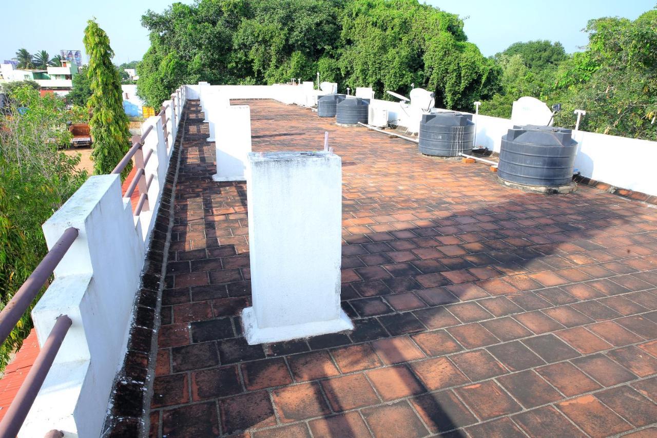 Hotel Rani Residency Pondicherry Esterno foto