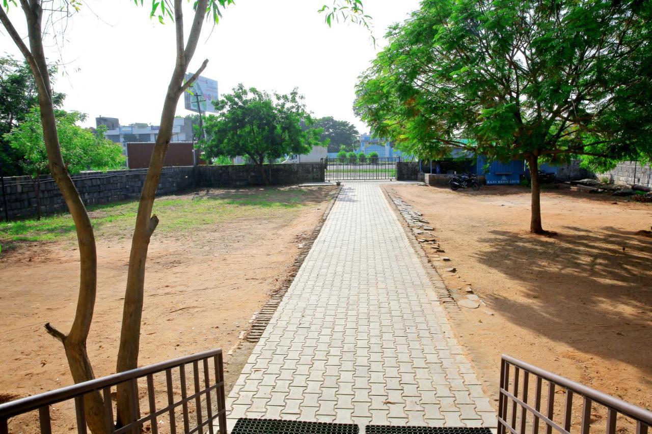 Hotel Rani Residency Pondicherry Esterno foto