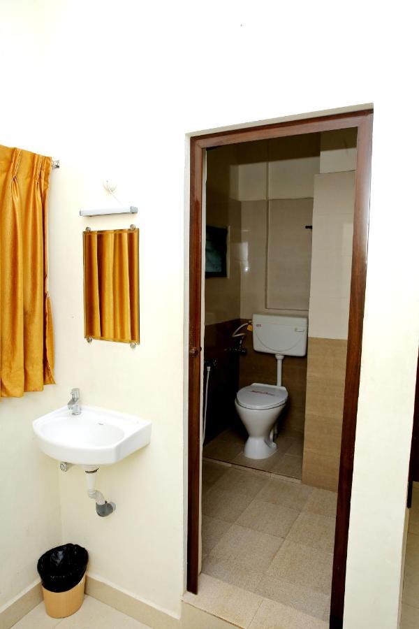 Hotel Rani Residency Pondicherry Esterno foto