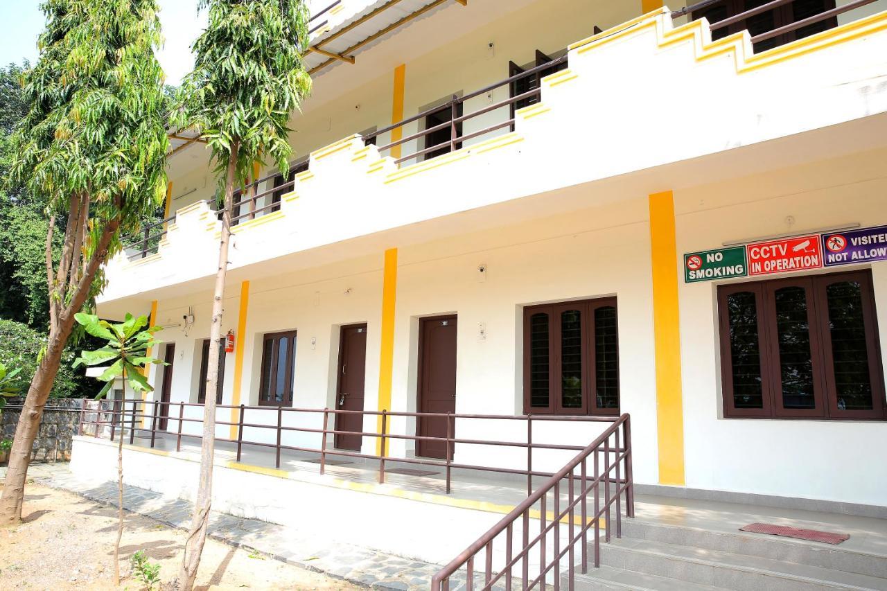 Hotel Rani Residency Pondicherry Esterno foto