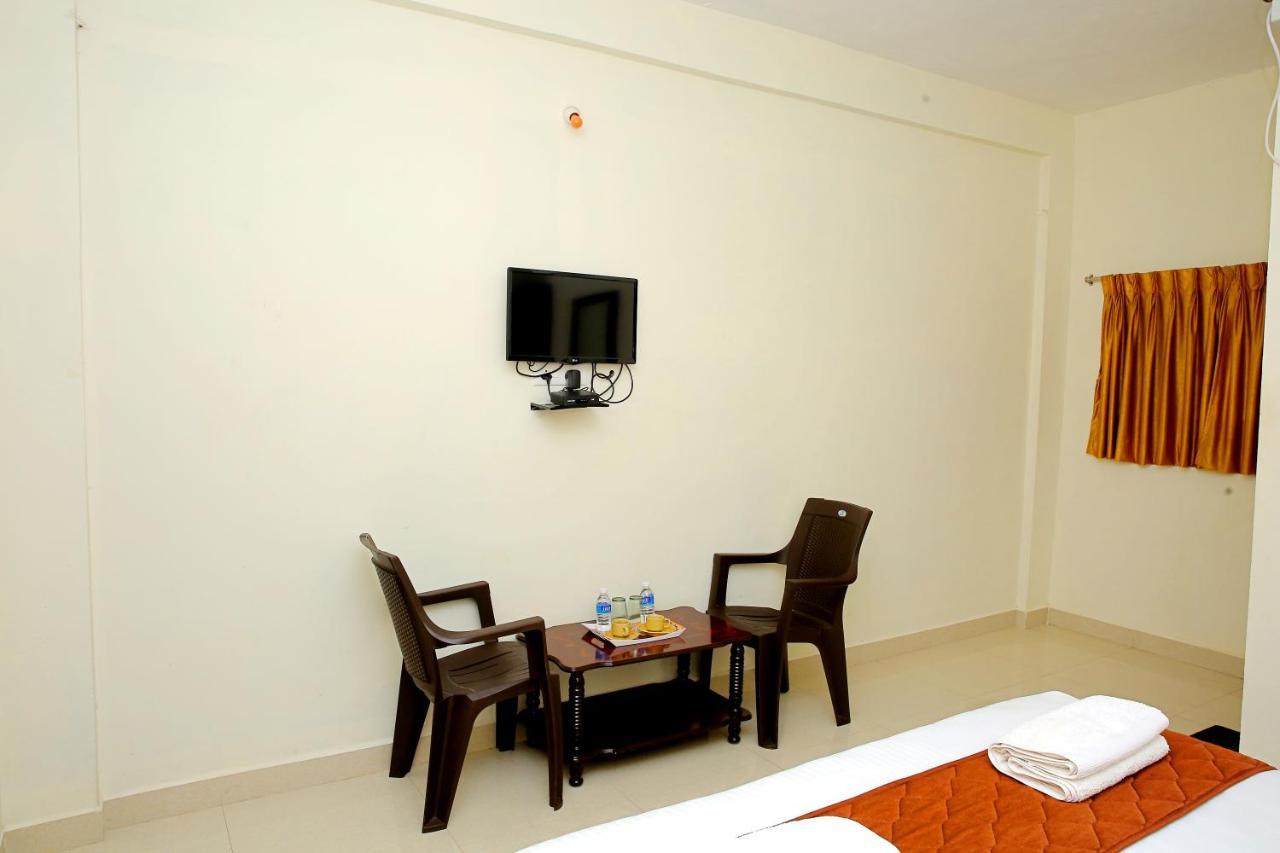 Hotel Rani Residency Pondicherry Esterno foto