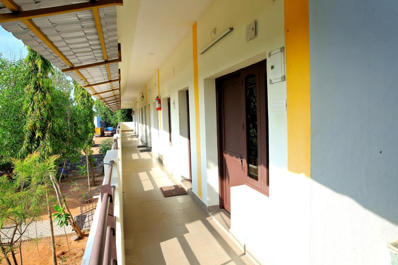 Hotel Rani Residency Pondicherry Esterno foto