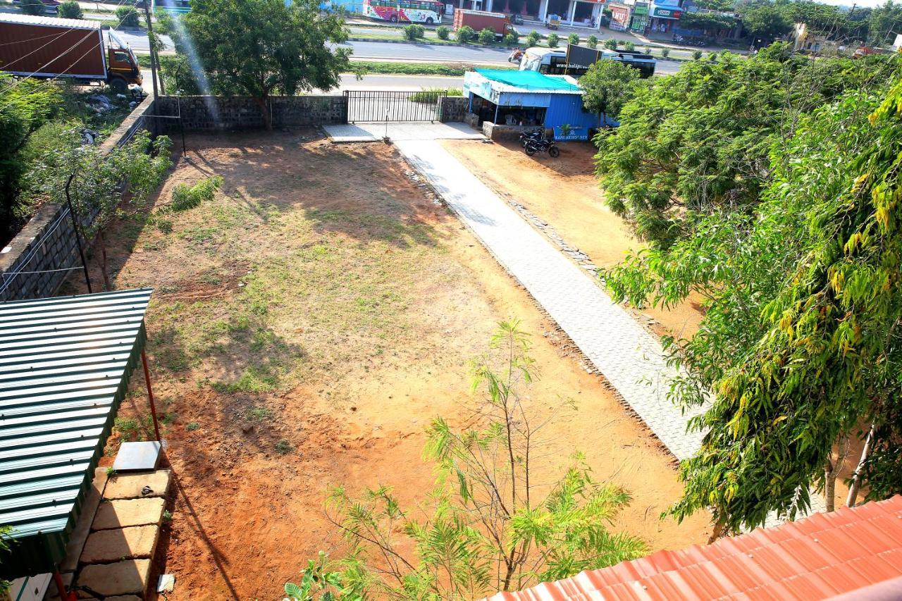 Hotel Rani Residency Pondicherry Esterno foto